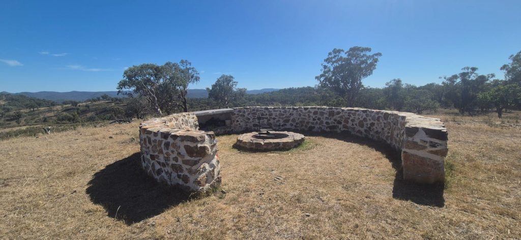 Coorong Apiaries Hillview Hut