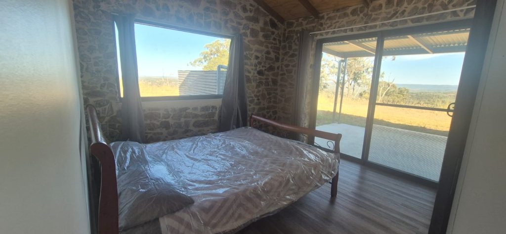 Coorong Apiaries Hillview Hut